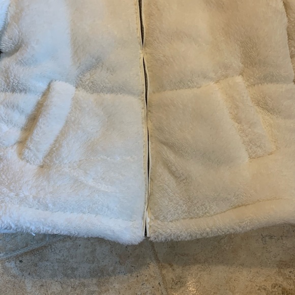 Aeropostale Soft Puffer Jacket - Picture 4 of 9